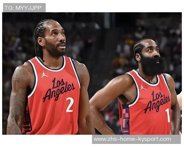 快船与黄蜂激战上半场快船微弱领先哈登表现抢眼小卡稳定发挥三球状态起伏