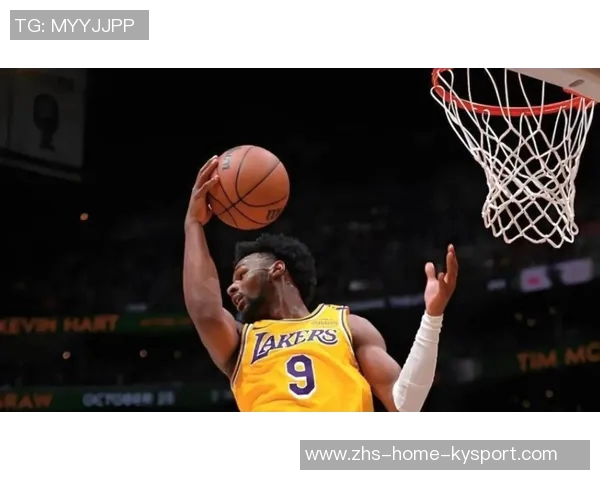 詹姆斯赠送字母哥签名球衣球员间友谊再升温引发热议 詹姆斯赠送字母哥签名球衣球员间友谊再升温引发热议