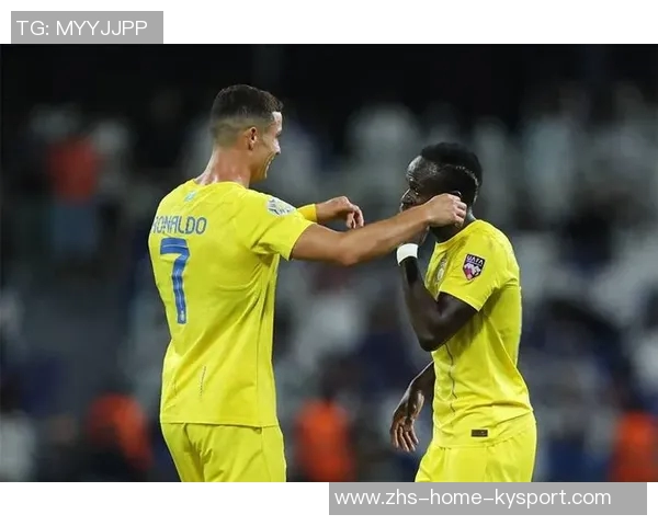 叶海亚遭对手飞身撞击头部吉达联合后卫朱莱丹被罚下场引发争议