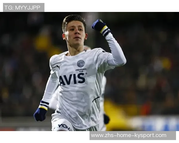 内马尔盛赞居莱尔为世界最佳中场土耳其美女球员专访精彩回顾 内马尔盛赞居莱尔为世界最佳中场土耳其美女球员专访精彩回顾